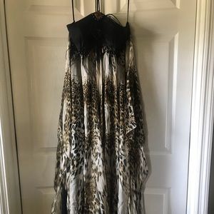 Alberto Makali. Formal stunning dress